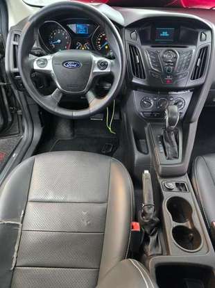 FORD-FOCUS-2014