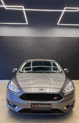 FORD-FOCUS-2017