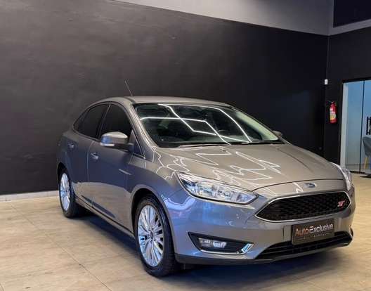 FORD-FOCUS-2017