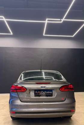 FORD-FOCUS-2017