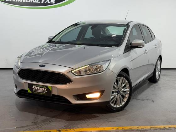 FORD FOCUS 2.0 SE PLUS 16V FLEX 4P POWERSHIFT