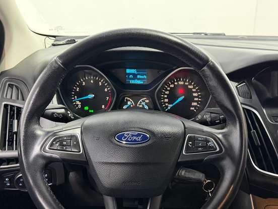 FORD-FOCUS-2017