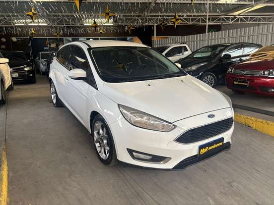 FORD-FOCUS-2.0 SE PLUS 16V FLEX 4P POWERSHIFT FORD-FOCUS-2015
