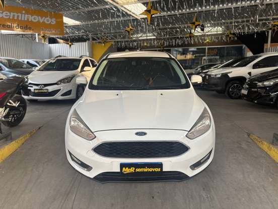 FORD-FOCUS-2015