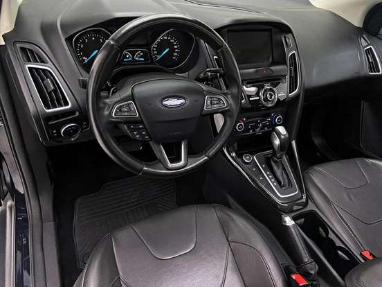 FORD-FOCUS-2017