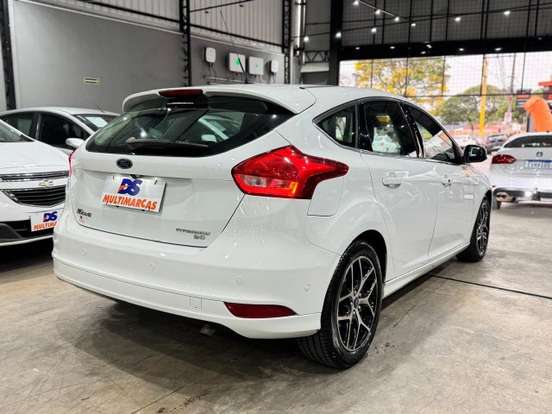 FORD-FOCUS-2016