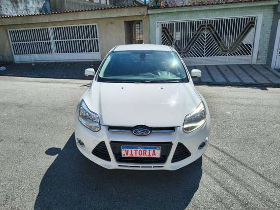 FORD-FOCUS-2.0 TITANIUM SEDAN 16V FLEX 4P AUTOMÁTICO FORD-FOCUS-2015