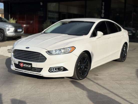 FORD-FUSION-2015