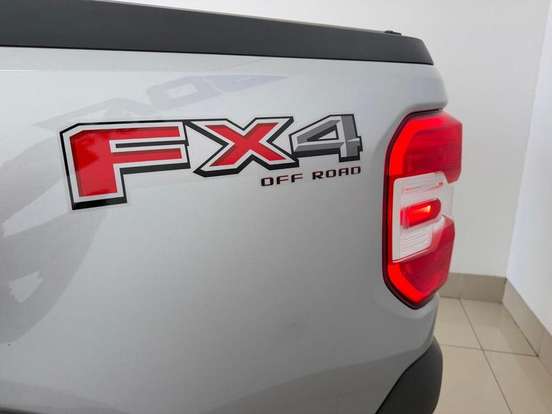 FORD-MAVERICK-2.0 ECOBOOST GASOLINA LARIAT FX4 AUTOMÁTICO FORD-MAVERICK-2024