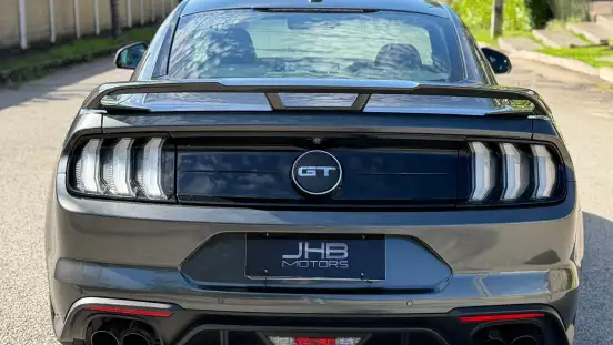 FORD-MUSTANG-2019