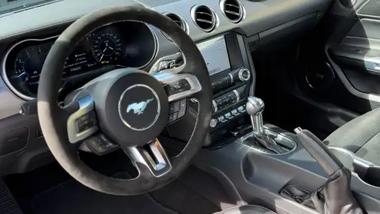 FORD-MUSTANG-2019