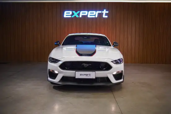 FORD-MUSTANG-2022