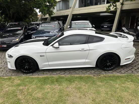FORD-MUSTANG-2018