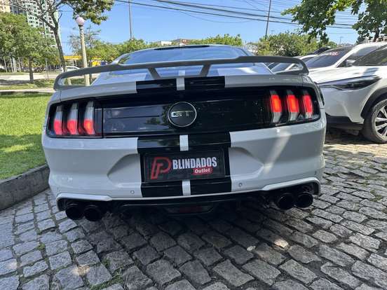 FORD-MUSTANG-2018