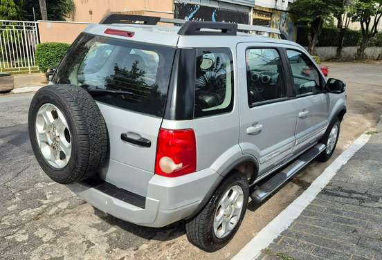 FORD-ECOSPORT-2012
