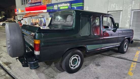 FORD-F-1000-1990