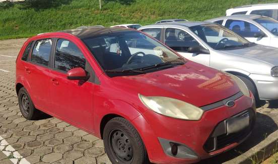 FORD-FIESTA-2010