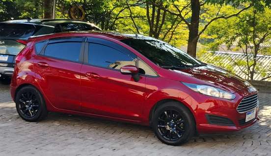 FORD-FIESTA-2016
