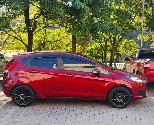 FORD-FIESTA-2016