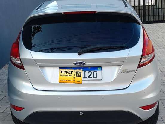 FORD-FIESTA-1.6 SE HATCH 16V FLEX 4P MANUAL FORD-FIESTA-2015