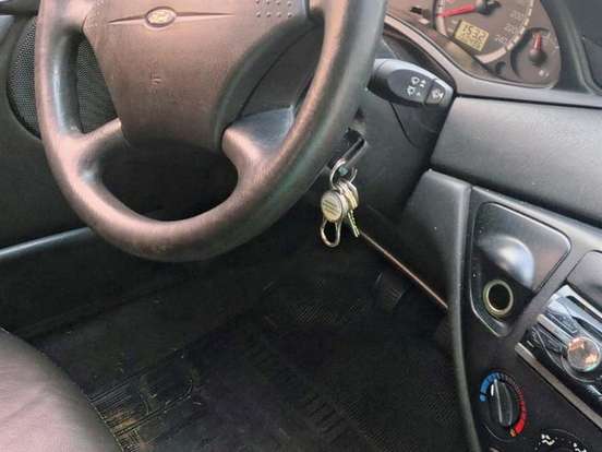 FORD-FOCUS-1.6 GL 8V FLEX 4P MANUAL FORD-FOCUS-2008