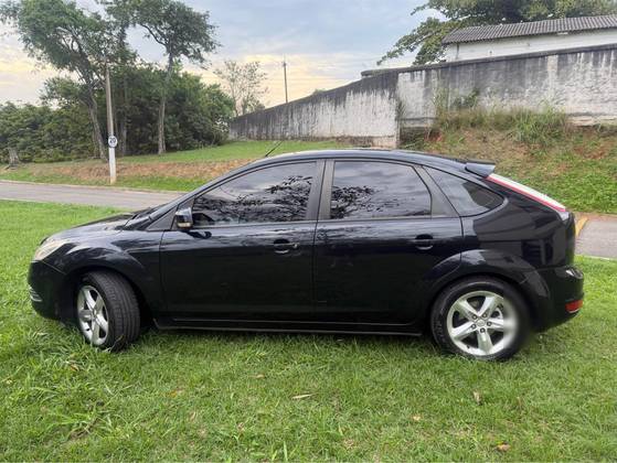FORD FOCUS 2.0 GLX 16V FLEX 4P MANUAL