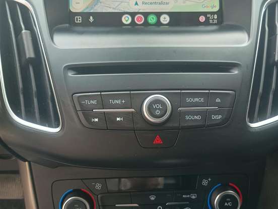 FORD-FOCUS-2.0 SE PLUS 16V FLEX 4P POWERSHIFT FORD-FOCUS-2016