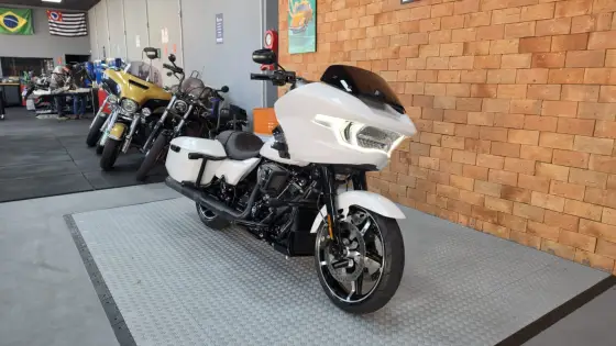 HARLEY-DAVIDSON ROAD GLIDE 