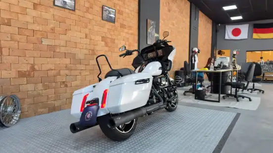 HARLEY-DAVIDSON-ROAD GLIDE-2025