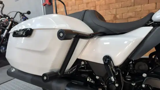 HARLEY-DAVIDSON-ROAD GLIDE-2025