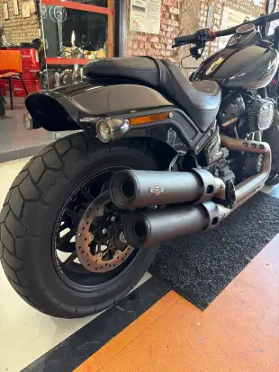 HARLEY-DAVIDSON-SOFTAIL FAT BOB 114-2024