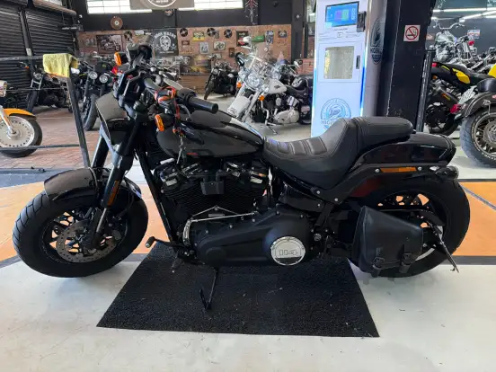 HARLEY-DAVIDSON-SOFTAIL FAT BOB 114-2024