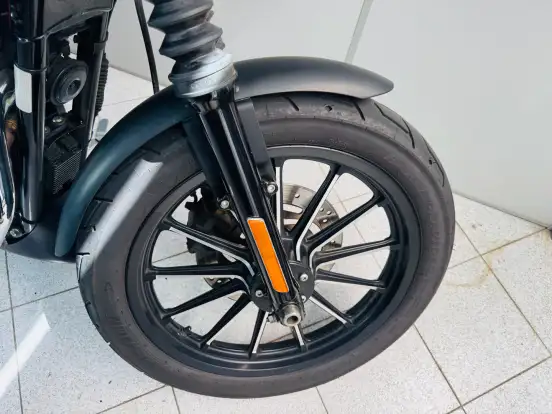 HARLEY-DAVIDSON-SPORTSTER XL 883N IRON-2012