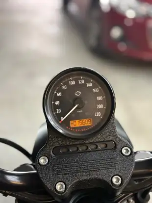 HARLEY-DAVIDSON-SPORTSTER XL 883N IRON-2015