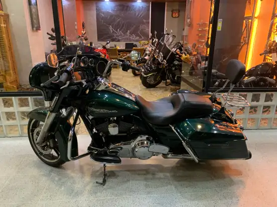 HARLEY-DAVIDSON-STREET GLIDE SPECIAL-2015