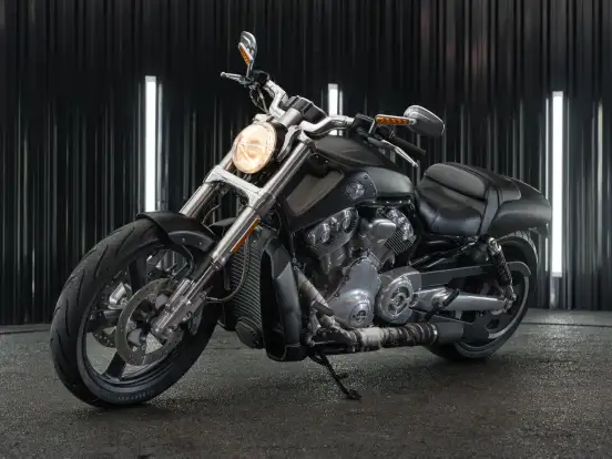 HARLEY-DAVIDSON-V-ROD MUSCLE HARLEY-DAVIDSON-V-ROD MUSCLE-2012