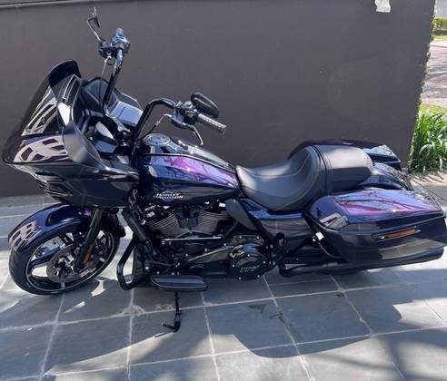 HARLEY-DAVIDSON ROAD GLIDE 