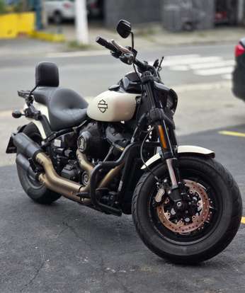 HARLEY-DAVIDSON-SOFTAIL FAT BOB 107-2019
