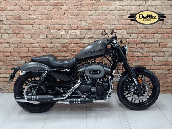 HARLEY-DAVIDSON SPORTSTER ROADSTER 