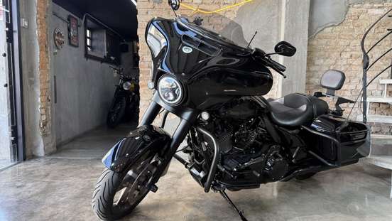 HARLEY-DAVIDSON-STREET GLIDE-2014