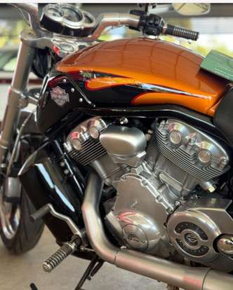 HARLEY-DAVIDSON-V-ROD MUSCLE-2014