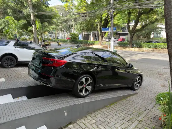 HONDA-ACCORD-2018