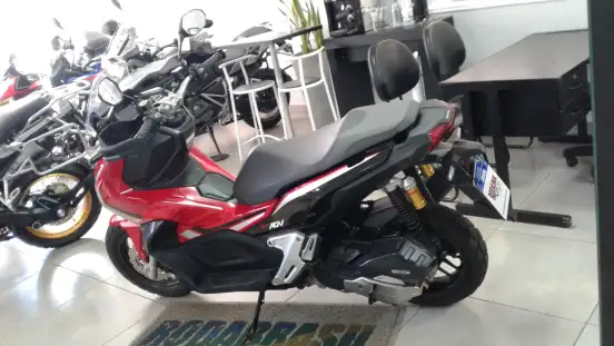 HONDA-ADV-2022