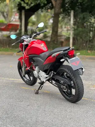 HONDA-CB 300R-2013