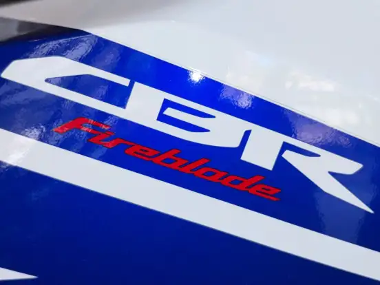 HONDA-CBR 1000RR FIREBLADE HONDA-CBR 1000RR FIREBLADE-2015