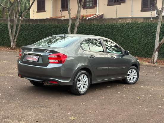 HONDA-CITY-1.5 LX 16V FLEX 4P MANUAL HONDA-CITY-2012