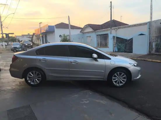 HONDA-CIVIC-2012