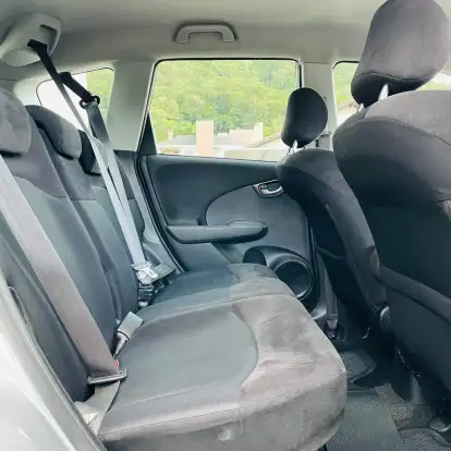 HONDA-FIT-2010
