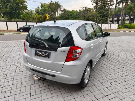 HONDA-FIT-2009