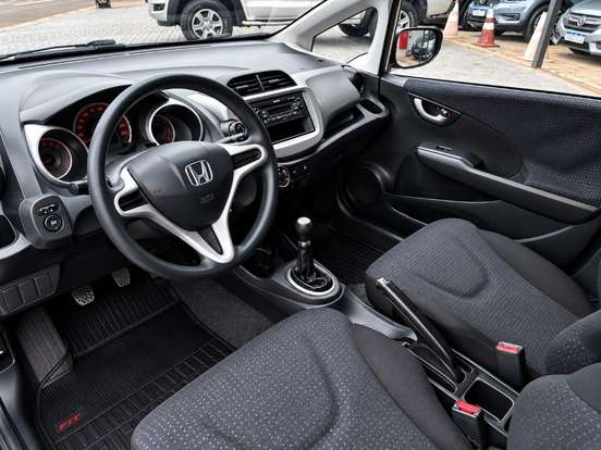 HONDA-FIT-2009